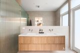 https://images.listonce.com.au/custom/160x/listings/middle-park-vic-3206/358/01822358_img_12.jpg?vSUK0-Qh-hY