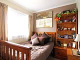 https://images.listonce.com.au/custom/160x/listings/mooroolbark-vic-3138/737/01523737_img_05.jpg?C0IcHwGVFmA