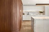 https://images.listonce.com.au/custom/160x/listings/penthouse9-porter-street-hawthorn-east-vic-3123/299/01701299_img_06.jpg?r1eT36ncYu0