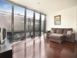 https://images.listonce.com.au/custom/160x/listings/rear-114-bank-street-enter-from-cecilina-lane-south-melbourne-vic-3205/949/01731949_img_02.jpg?apB5JpMHXlA