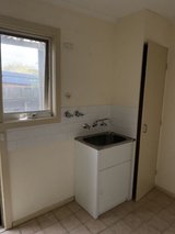 https://images.listonce.com.au/custom/160x/listings/rear98-wellington-street-kew-vic-3101/792/01914792_img_07.jpg?XFrrc-StFkM