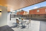 https://images.listonce.com.au/custom/160x/listings/ug05706-burwood-road-hawthorn-east-vic-3123/938/01927938_img_10.jpg?__lrv4QWHCw