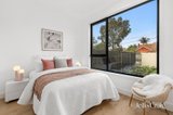 https://images.listonce.com.au/custom/160x/listings/unit-15-gerald-street-murrumbeena-vic-3163/147/01922147_img_13.jpg?P3Z_6y6JIbU