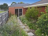 https://images.listonce.com.au/custom/160x/listings/unit-18-10-strathmore-court-st-albans-park-vic-3219/608/01699608_img_05.jpg?Shzi_F42Hg4