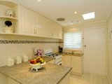 https://images.listonce.com.au/custom/160x/listings/unit-446-48-sydenham-avenue-manifold-heights-vic-3218/382/01699382_img_03.jpg?d6Y7yb_g_b8