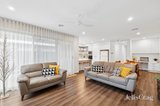 https://images.listonce.com.au/custom/160x/listings/villa-1821849-mount-macedon-road-woodend-vic-3442/158/01811158_img_04.jpg?l4eM-VtXMYk