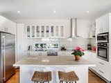 https://images.listonce.com.au/custom/160x/listings/vuehill-5-hill-street-rye-vic-3941/866/00247866_img_06.jpg?5IGOKh9p0Hs