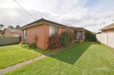 https://images.listonce.com.au/custom/160x/listings/wendouree-vic-3355/546/01576546_img_01.jpg?kv-Dl6qfiRU