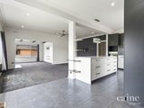 https://images.listonce.com.au/custom/160x/listings/wendouree-vic-3355/701/01576701_img_04.jpg?IKaOLX1nD78