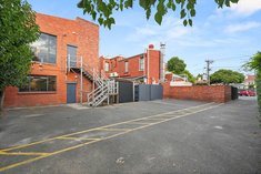 		
                103-109         Brighton         Road     ELWOOD