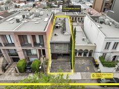 		
                137         Canterbury         Road     TOORAK