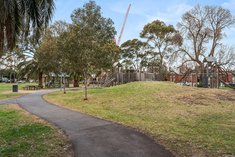 		
                140         Stawell         Street     RICHMOND