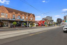 		
                158         High         Street     Kew