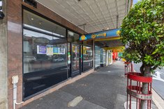 		
                158         High         Street     Kew