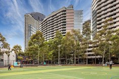 		
                16         Waterview         Walk     DOCKLANDS