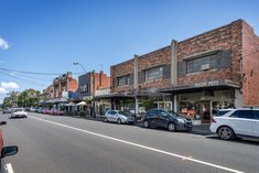 		
                161         Burke         Road     GLEN IRIS