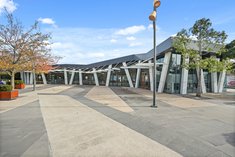 		
                2001-2003/766         Toorak         Road     GLEN IRIS