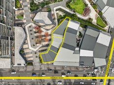 		
                2001-2003/766         Toorak         Road     GLEN IRIS