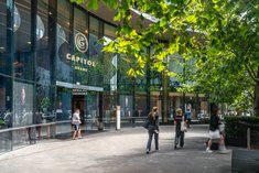 		
                201/9         Yarra         Street     SOUTH YARRA