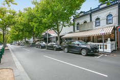 		
                28/255         Drummond         Street     CARLTON