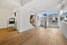 		
                30-32         Swan         Street     CREMORNE