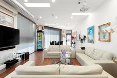 		
                3/230         Mitcham         Road     MITCHAM