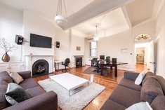 		
                325-327         Bank         Street     SOUTH MELBOURNE