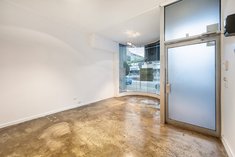 		
                387         St Georges         Road     FITZROY NORTH