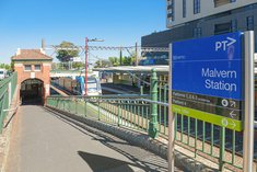 		
                544         Dandenong         Road     CAULFIELD NORTH