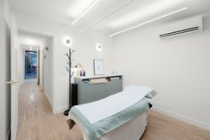 		
                9         Yarra         Street     SOUTH YARRA