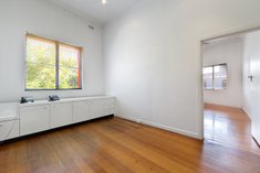 		
                First Floor/48         St Kilda         Road     ST KILDA