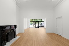 		
                GF 49 Victoria         Parade              COLLINGWOOD