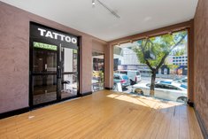 		
                Shop 1/238         Toorak         Road     SOUTH YARRA