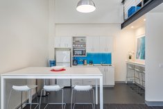 		
                Unit 2/8         Bromham         Place     RICHMOND