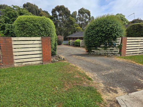 1-3/21 Ainley Street, BROWN HILL