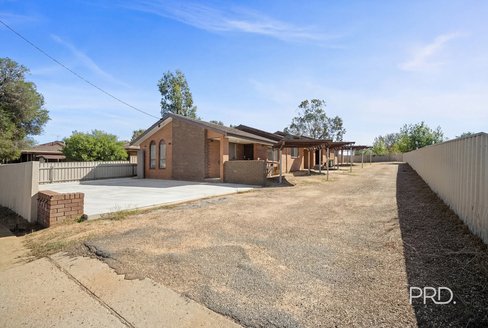 1-4/27 Brunskill Avenue, FOREST HILL NSW 2651