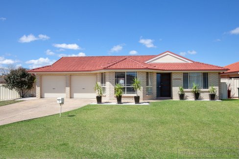 1 Aaron Cove, RUTHERFORD NSW 2320