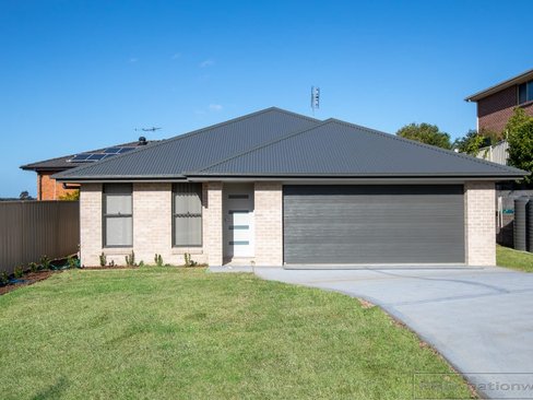 1 Acer Terrace, THORNTON NSW 2322