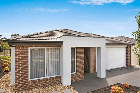 1 Ainsworth Street, HUNTLY VIC 3551