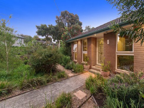 1 Arkarra Court Mooroolbark 3138