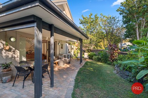 1 Beach Haven Court, SAPPHIRE BEACH