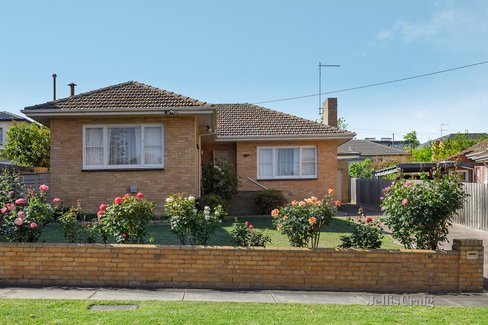 1 Boorahman Street Balwyn North 3104