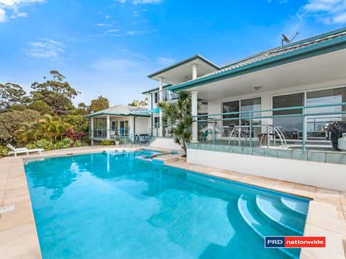 1 Breakers Way, KORORA NSW 2450