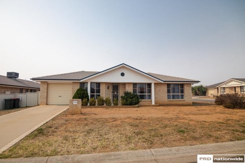 1 Burdekin Place, TAMWORTH NSW 2340