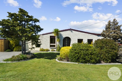 1 Burtonia Street, ROKEBY TAS 7019