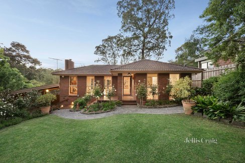 1 Cameron Road Ringwood North 3134