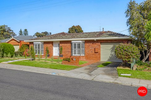 1 Carola Court, KENNINGTON