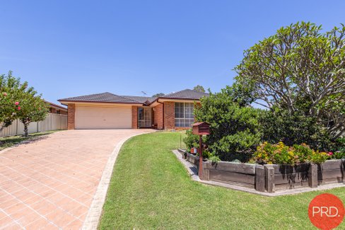 1 Coburn Circuit, METFORD NSW 2323