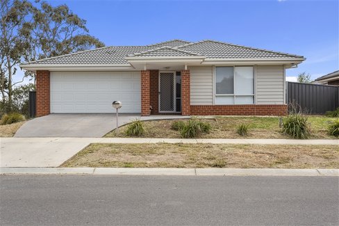 1 Counsel Road, HUNTLY VIC 3551