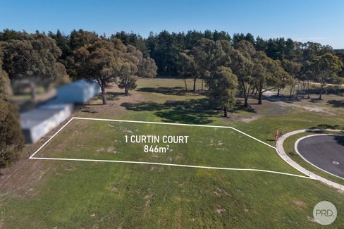 1 Curtin Court, CRESWICK VIC 3363